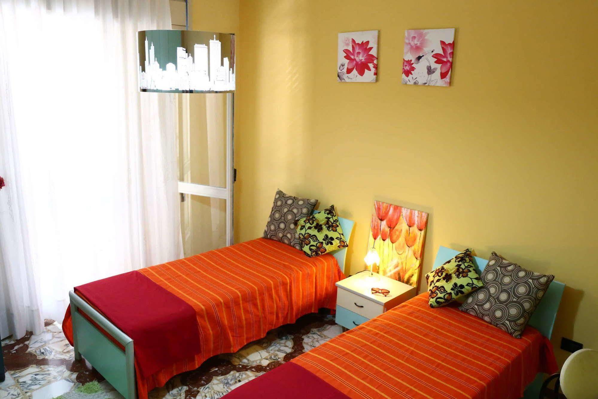 Il Giardino Delle Calendule B&B Solarino Экстерьер фото